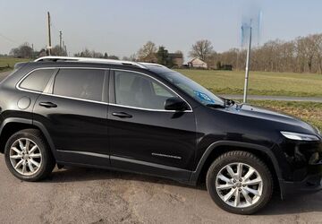 Jeep Cherokee 216.214 km 11.500 &euro; Garz/Rügen 18574