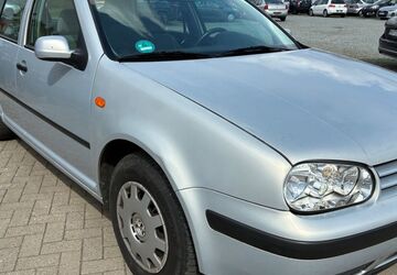 VW Golf 133.000 km 1.690 &euro; Greifswald 17489