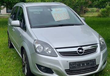 Opel Zafira 181.000 km 3.400 &euro; Görmin 17121