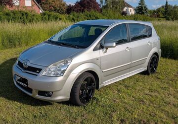 Toyota Corolla Verso 227.000 km 4.000 &euro; Wackerow 17498