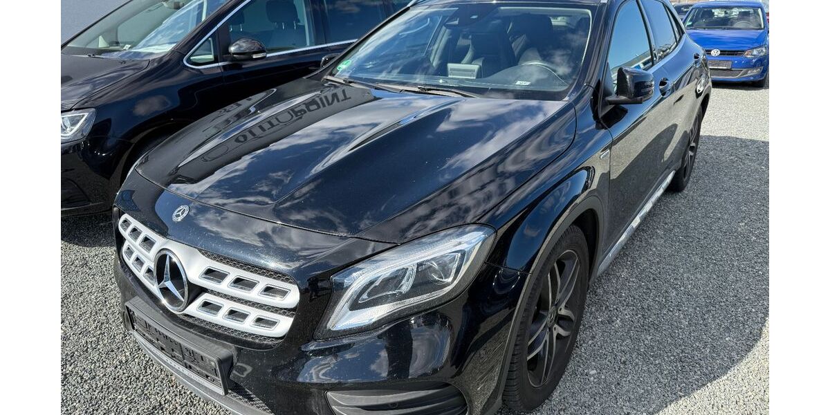 Mercedes-Benz GLA 180 87.320 km 22.490 &euro; Greifswald 17489