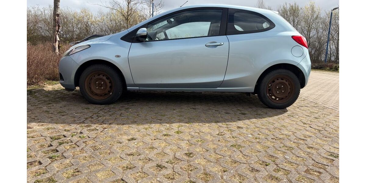 Mazda 2 97.523 km 3.299 &euro; Greifswald 17489