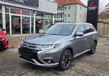 Mitsubishi Outlander 40.977 km 18.950 &euro; Greifswald 17489