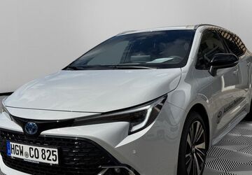 Toyota Corolla 7.000 km 32.963 &euro; Greifswald 17489