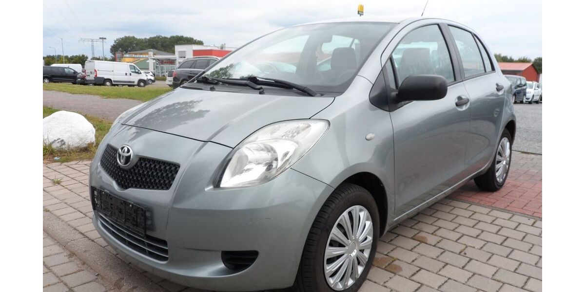 Toyota Yaris 118.679 km 4.990 &euro; Greifswald 17489
